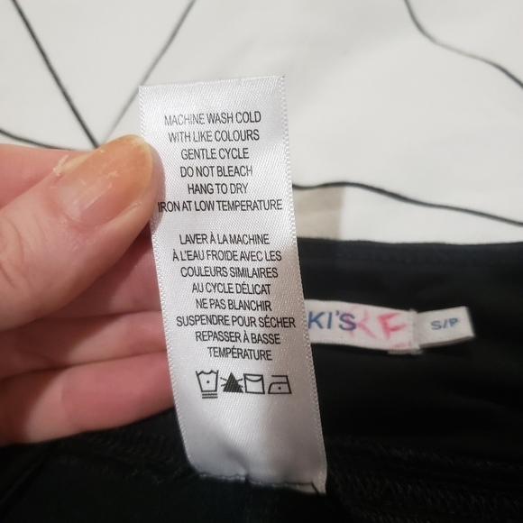 🌿3/$20 🌿 Ricki's Black Leggings Size Small - Picture 5 of 13